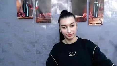 Karolina online show from 01.24.25