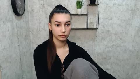 Karolina online show from 02.09.25