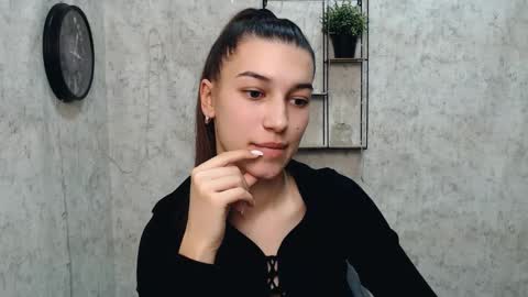 Karolina online show from 02.09.25