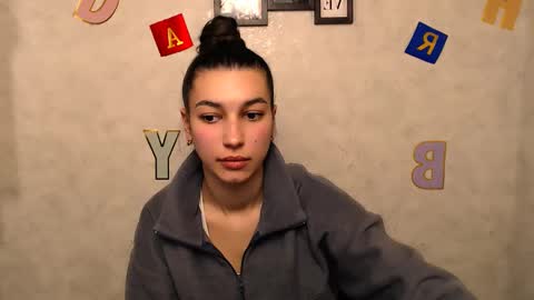 Karolina online show from 02.20.25