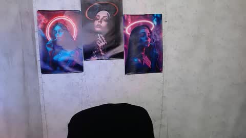 Snapshot of karolinamex_ chatting on 10.15.25 Karolina online show from 10.15.25