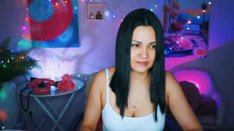 Karolina online show from 12.17.24
