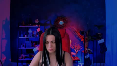 Karolina online show from 12.21.24