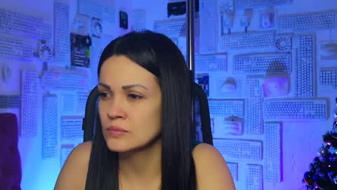 Karolina online show from 01.04.25