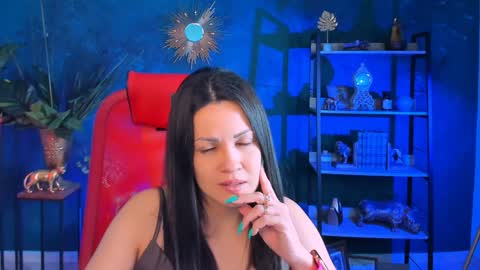 Karolina online show from 02.01.25