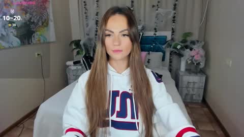 Karolina online show from 10.27.25