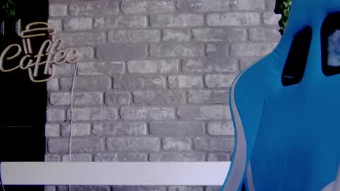 karoline121 online show from 02.13.25