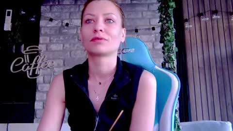 karoline121 online show from 02.14.25