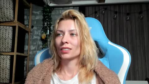 karoline121 online show from 09.17.25