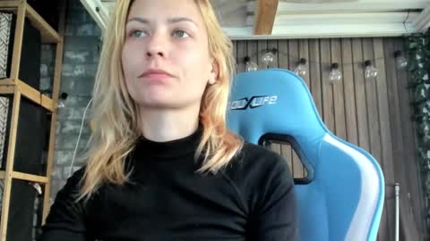 karoline121 online show from 09.29.25