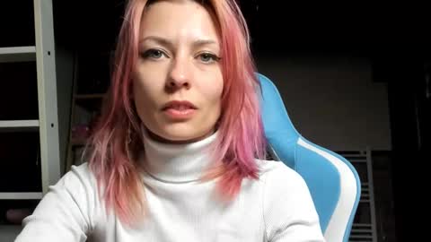 karoline121 online show from 10.25.25