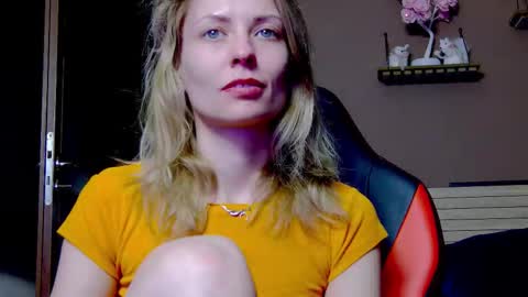 karoline121 online show from 12.13.25