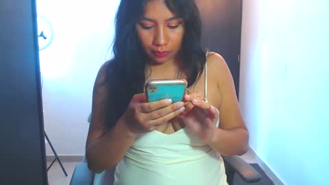 karolinecute online show from 02.23.25