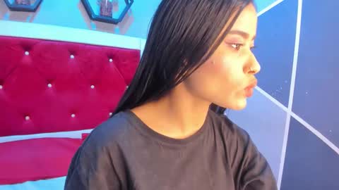 Karol online show from 11.12.25