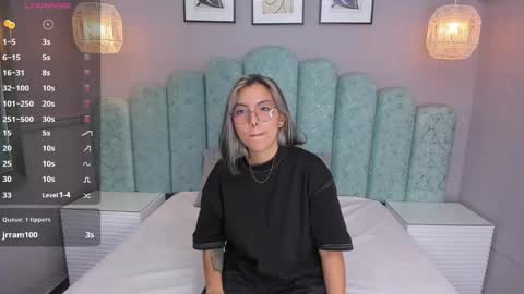 Karol Santos online show from 12.06.24