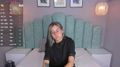 Karol Santos online show from 12.20.24