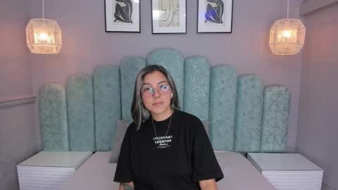 Karol Santos online show from 01.15.25