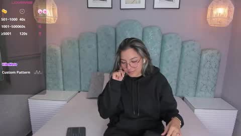 Karol Santos online show from 01.22.25