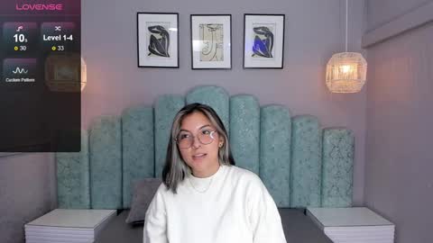 Karol Santos online show from 02.06.25