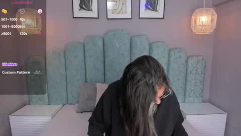 Karol Santos online show from 02.16.25