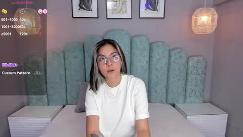 Karol Santos online show from 02.20.25