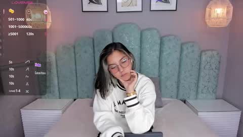 Karol Santos online show from 02.21.25