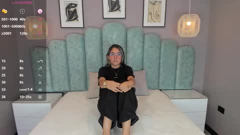 Karol Santos online show from 09.19.25