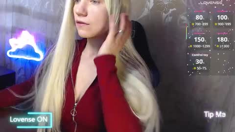 Caroline Fox online show from 03.13.26