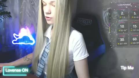 Caroline Fox online show from 06.27.26