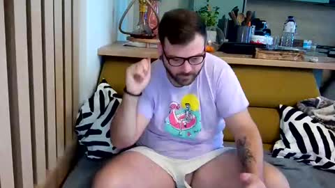 Snapshot of karry300 chatting on 11.28.25 Karry300 online show from 11.28.25