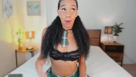 Kary Moon online show from 10.16.25