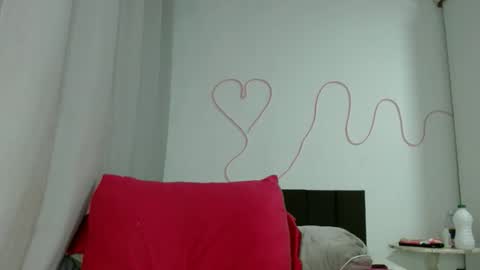 Snapshot of kasaltaradinho chatting on 10.15.25 Tamires e Maicon online show from 10.15.25