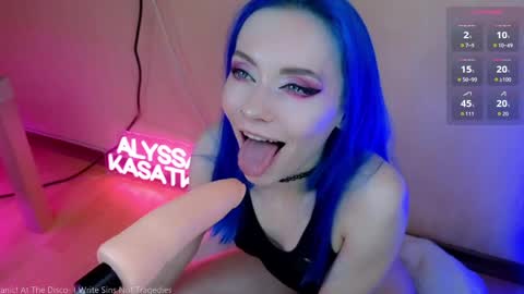ALYSSA                online show from 04.20.26