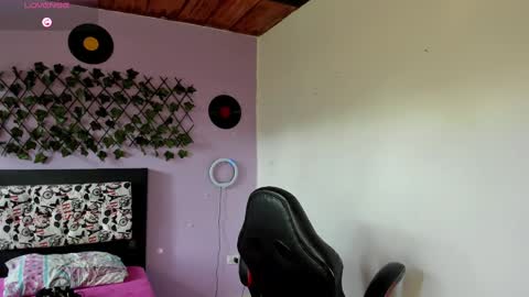 kassandra james online show from 01.15.25