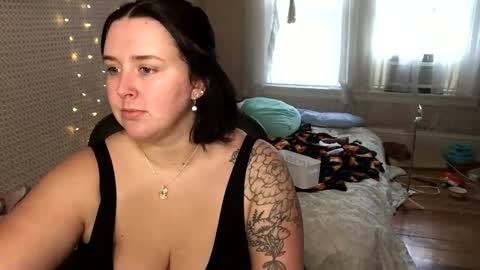 Snapshot of kassandraqueen69 chatting on 10.20.25 Kass online show from 10.20.25