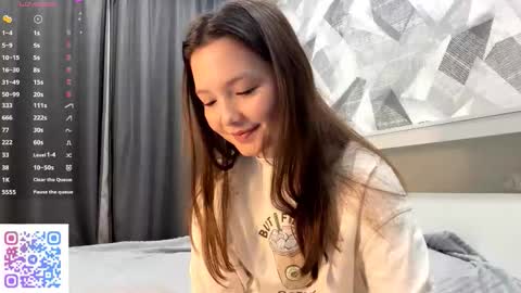 Kira online show from 10.19.25