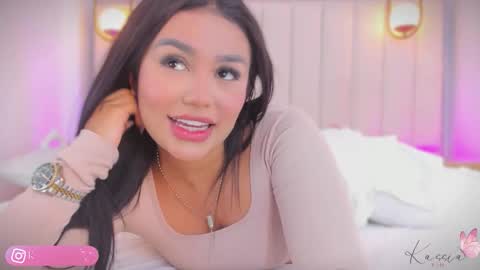 Snapshot of kassia_kim chatting on 11.26.25 Kassia online show from 11.26.25