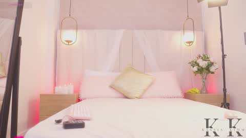 Snapshot of kassia_kim chatting on 02.23.26 Kassia online show from 02.23.26