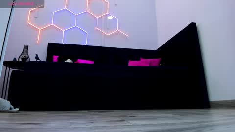 kat__cat online show from 11.27.25