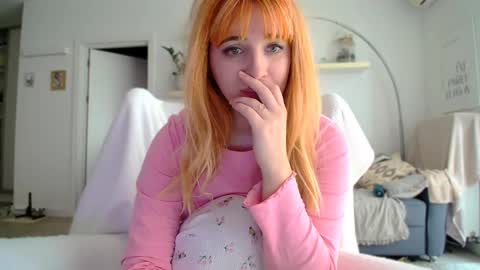 Snapshot of kat_here chatting on 10.22.25 Katya online show from 10.22.25