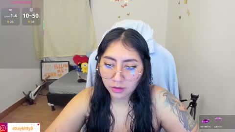 Kat       online show from 10.02.25