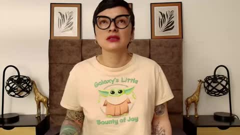 Snapshot of kat_paradisse chatting on 09.27.25 kat paradisse online show from 09.27.25