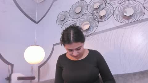 KatalellaStarr online show from 10.11.25