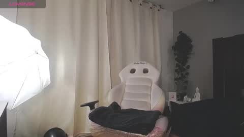 kate online show from 10.17.25