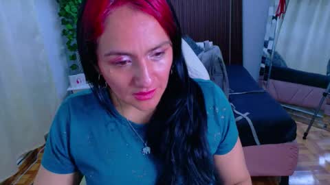 Snapshot of kataleya_29 chatting on 02.01.26 kate online show from 02.01.26