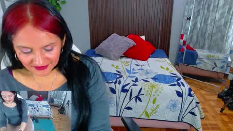 Snapshot of kataleya_29 chatting on 03.01.26 kate online show from 03.01.26