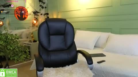 Kat online show from 10.16.25