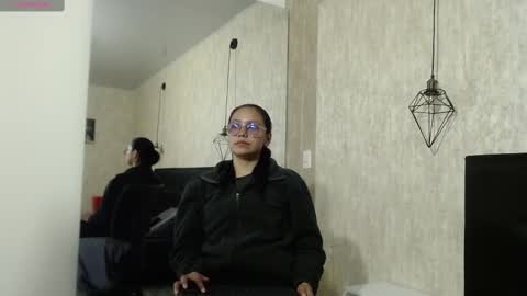 Snapshot of katalina07 chatting on 11.22.25 Katalina online show from 11.22.25