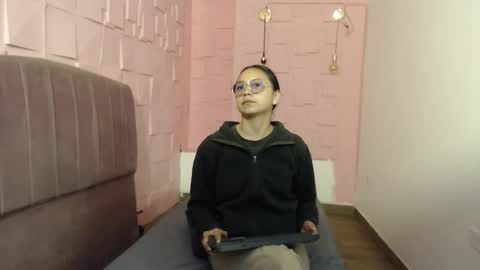 Snapshot of katalina07 chatting on 12.05.25 Katalina online show from 12.05.25