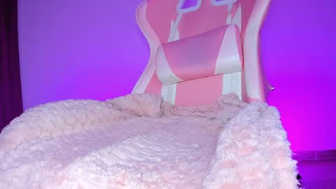 katalinaferreirax online show from 03.30.26